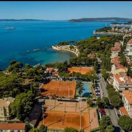 Apartament La2 Luxury Near Bacvice *